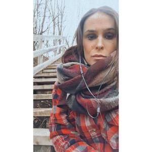 Meet your Posher, Julia